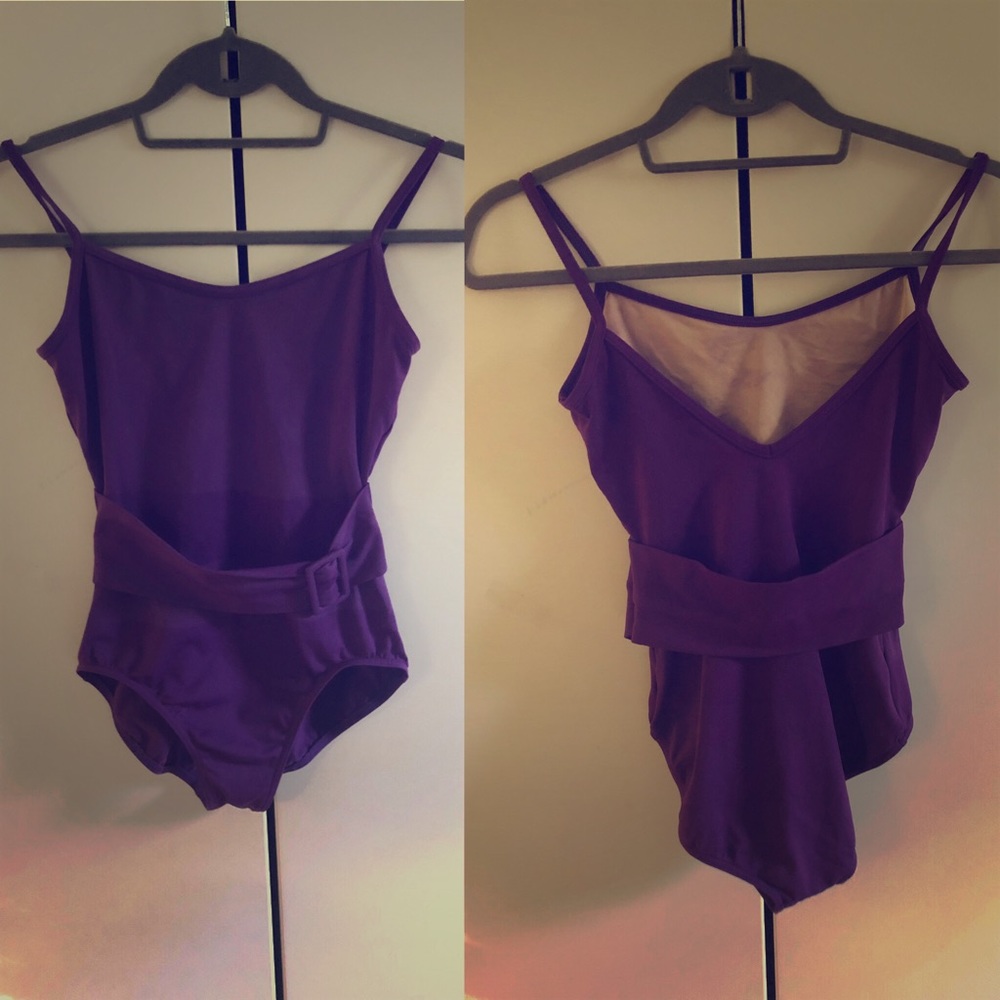 UNIQUE MIRELLA CLEARANCE LEOTARD 💜💙 plz bundle